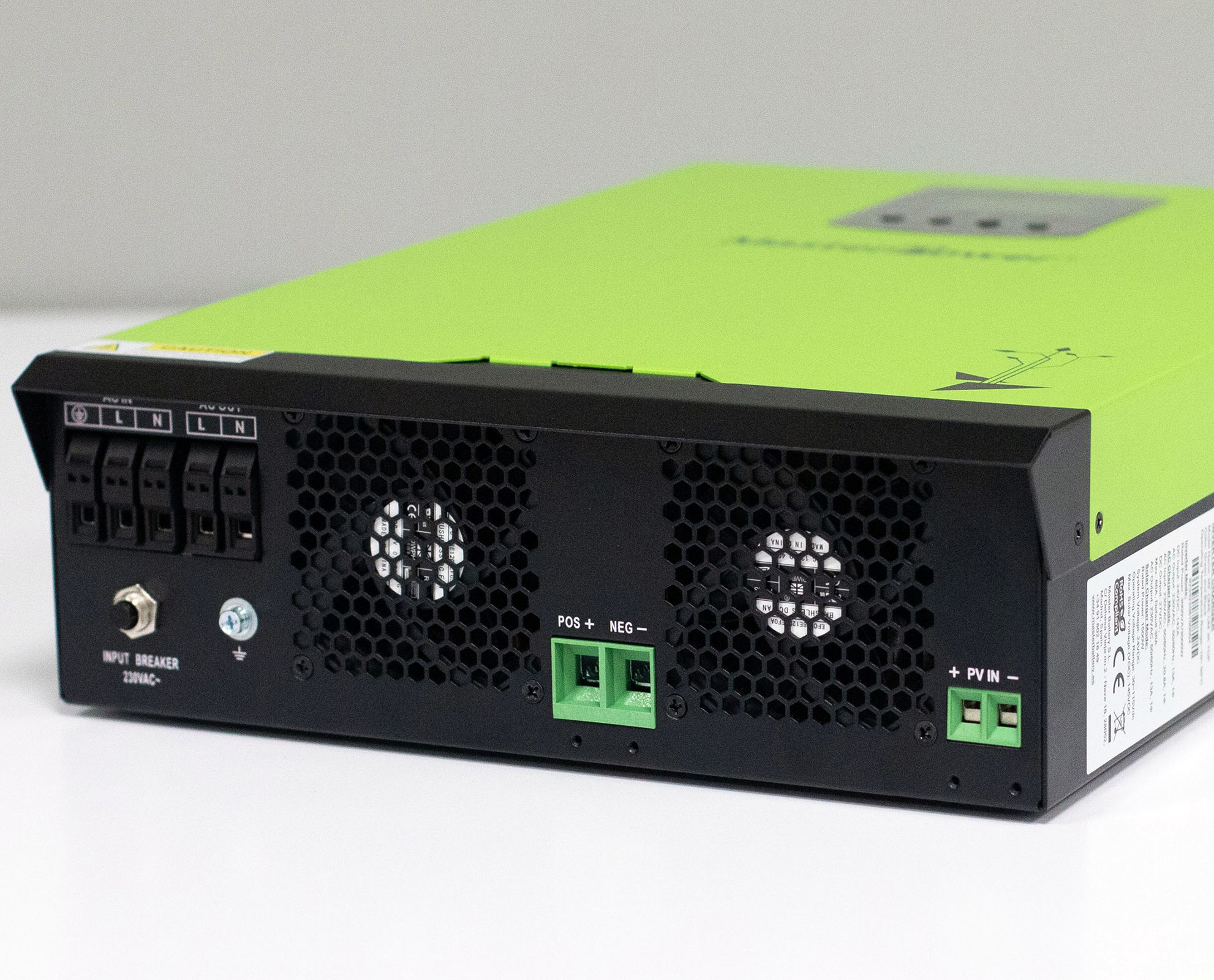 invertor_masterpower_omega_3k_top_interfaces_view-2
